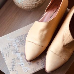 Free People Royale Flat